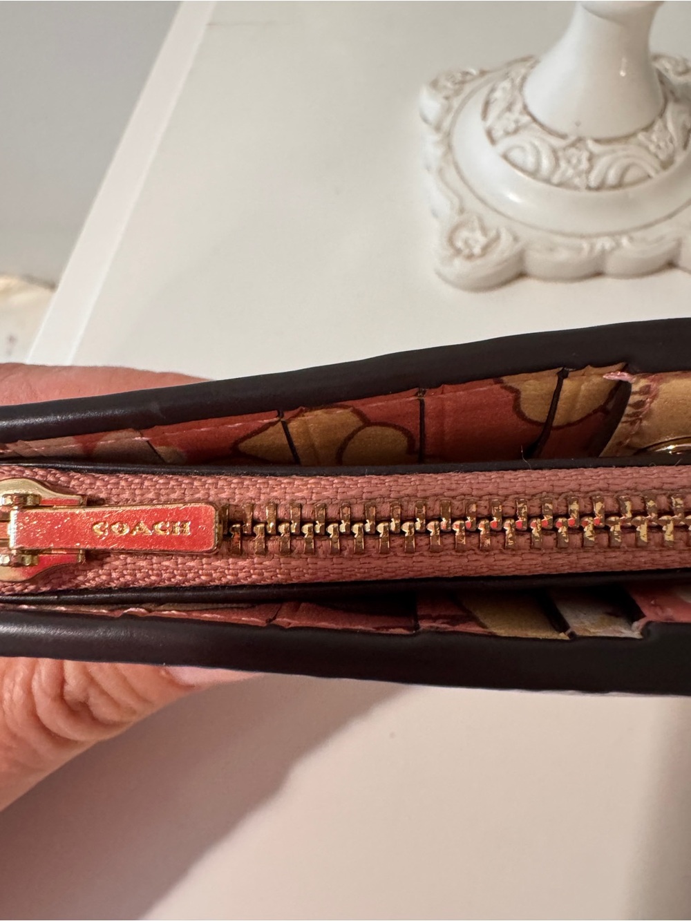 Coach Pebbled Leather Wallet in Soft Cream with Gold Logo - Picture 14 of 15